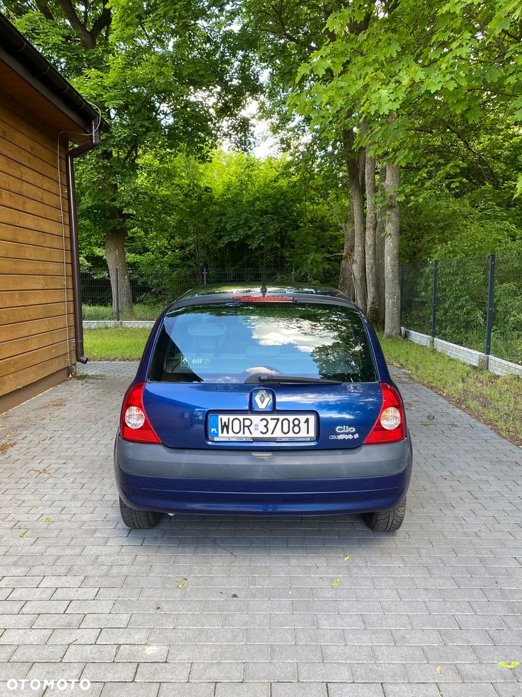 Renault Clio 1.2 16V Campus - 1