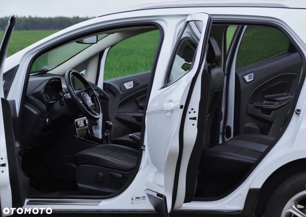 Ford EcoSport - 35