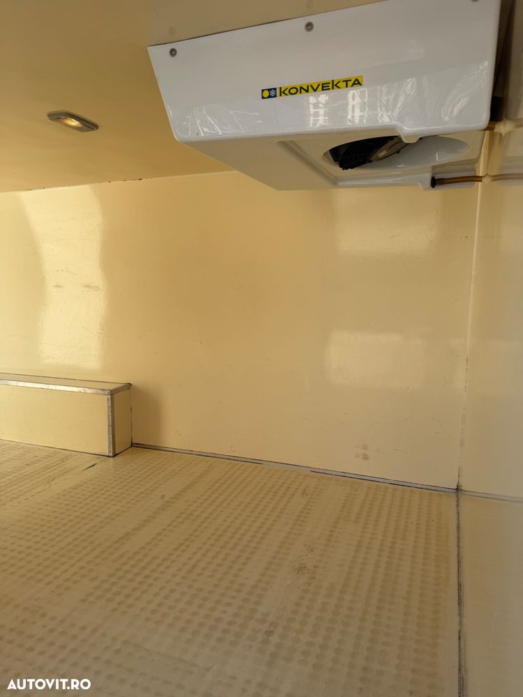 Volkswagen TRANSPORTER - 8