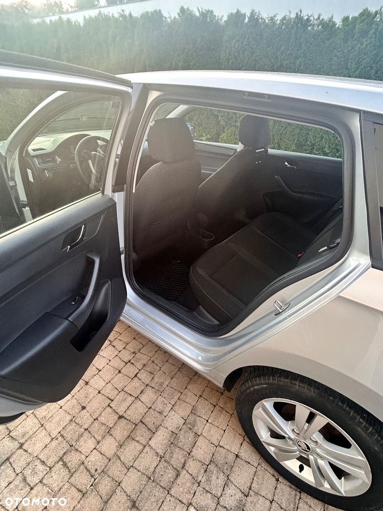 Skoda RAPID 1.6 TDI DPF Ambition - 10