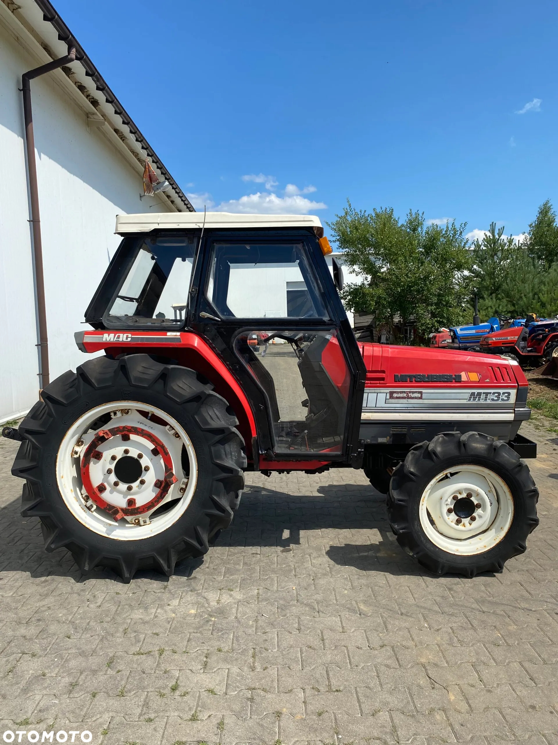 Mitsubishi MT33 - 2
