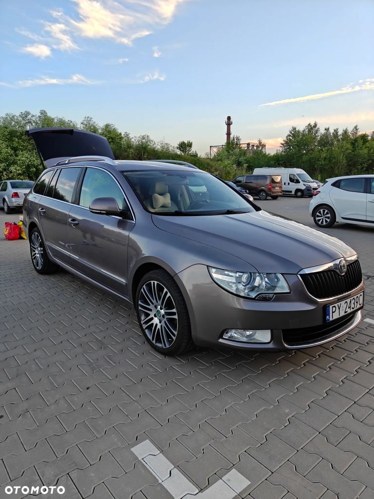 Skoda Superb 1.8 TSI Elegance DSG - 12