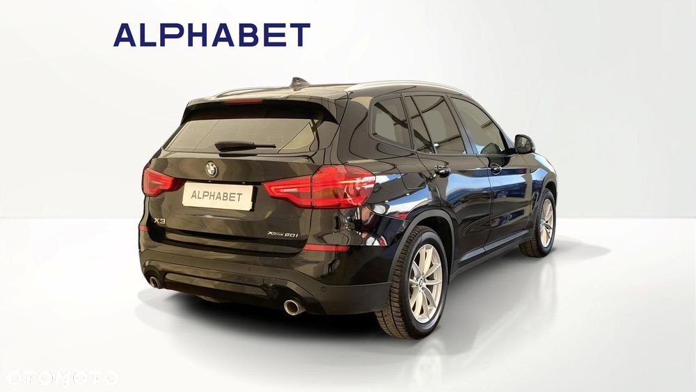 BMW X3 xDrive20i Advantage - 5