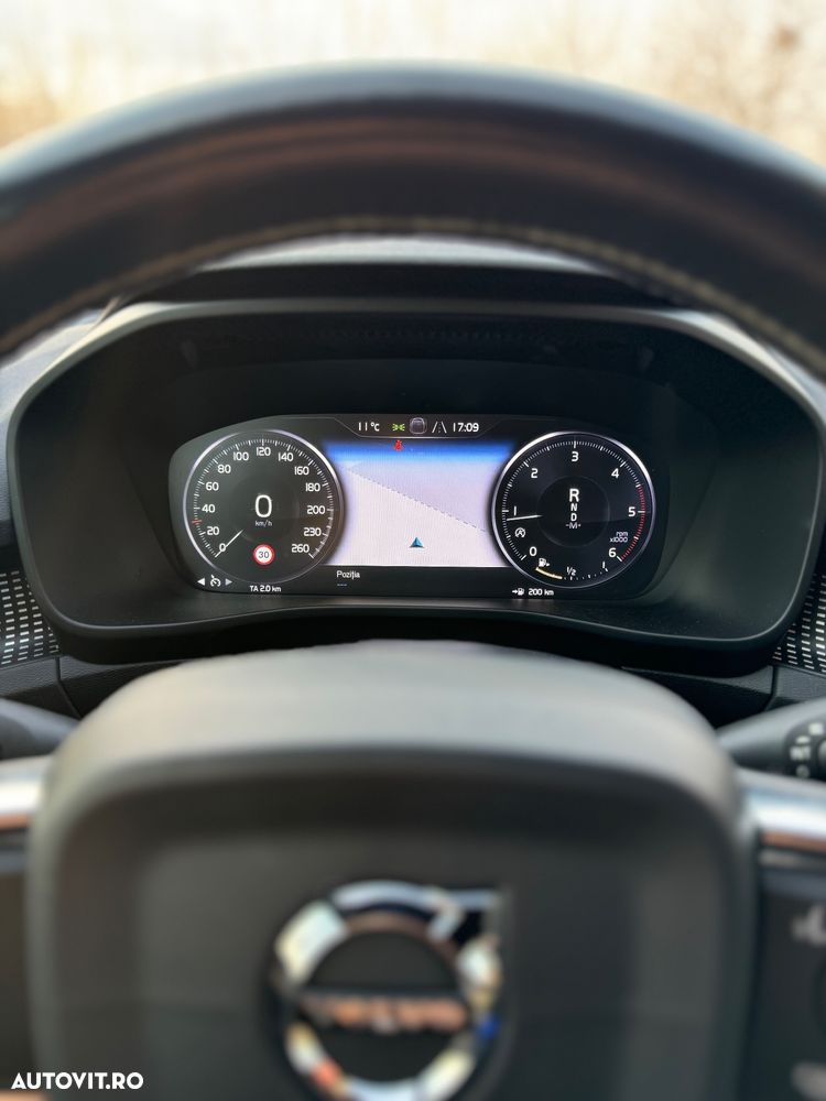 Volvo XC 40 D3 Geartronic R-Design - 10