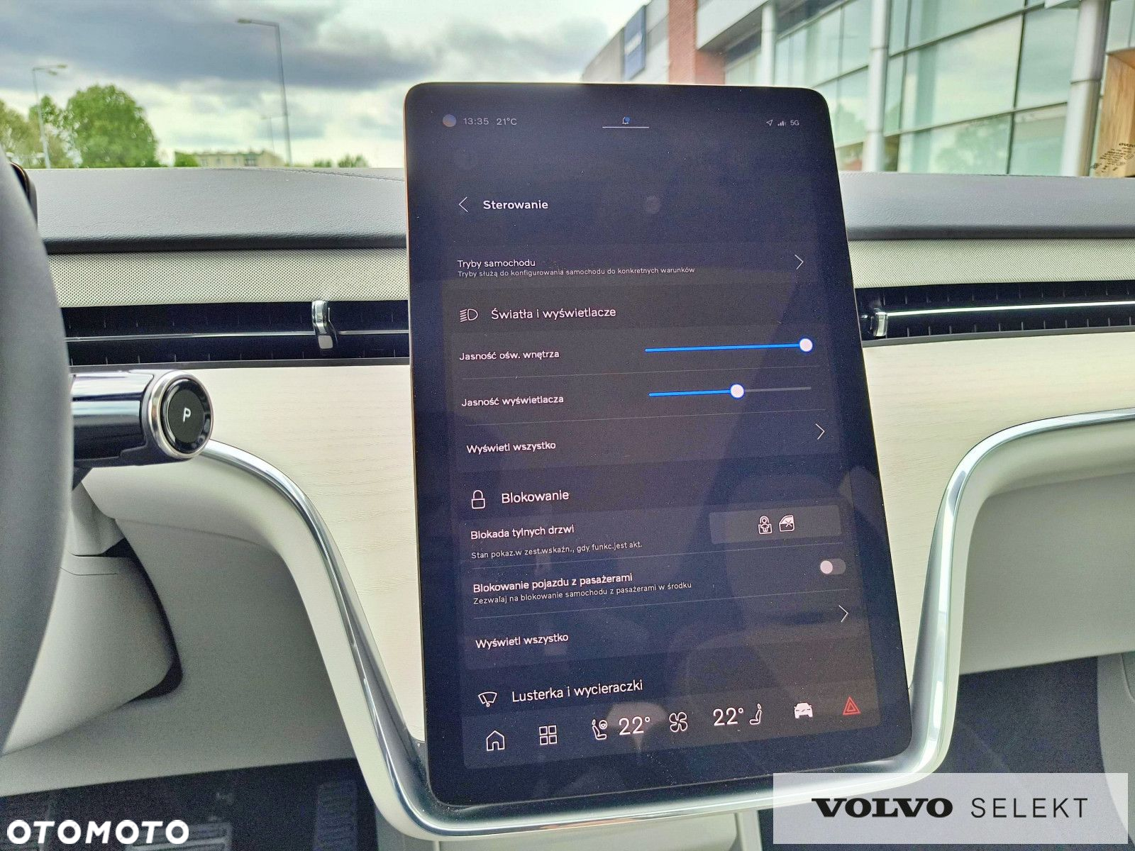 Volvo EX90 - 32