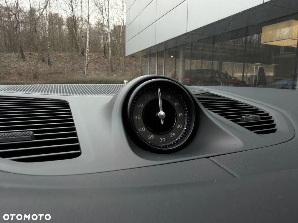 Porsche Cayenne - 32