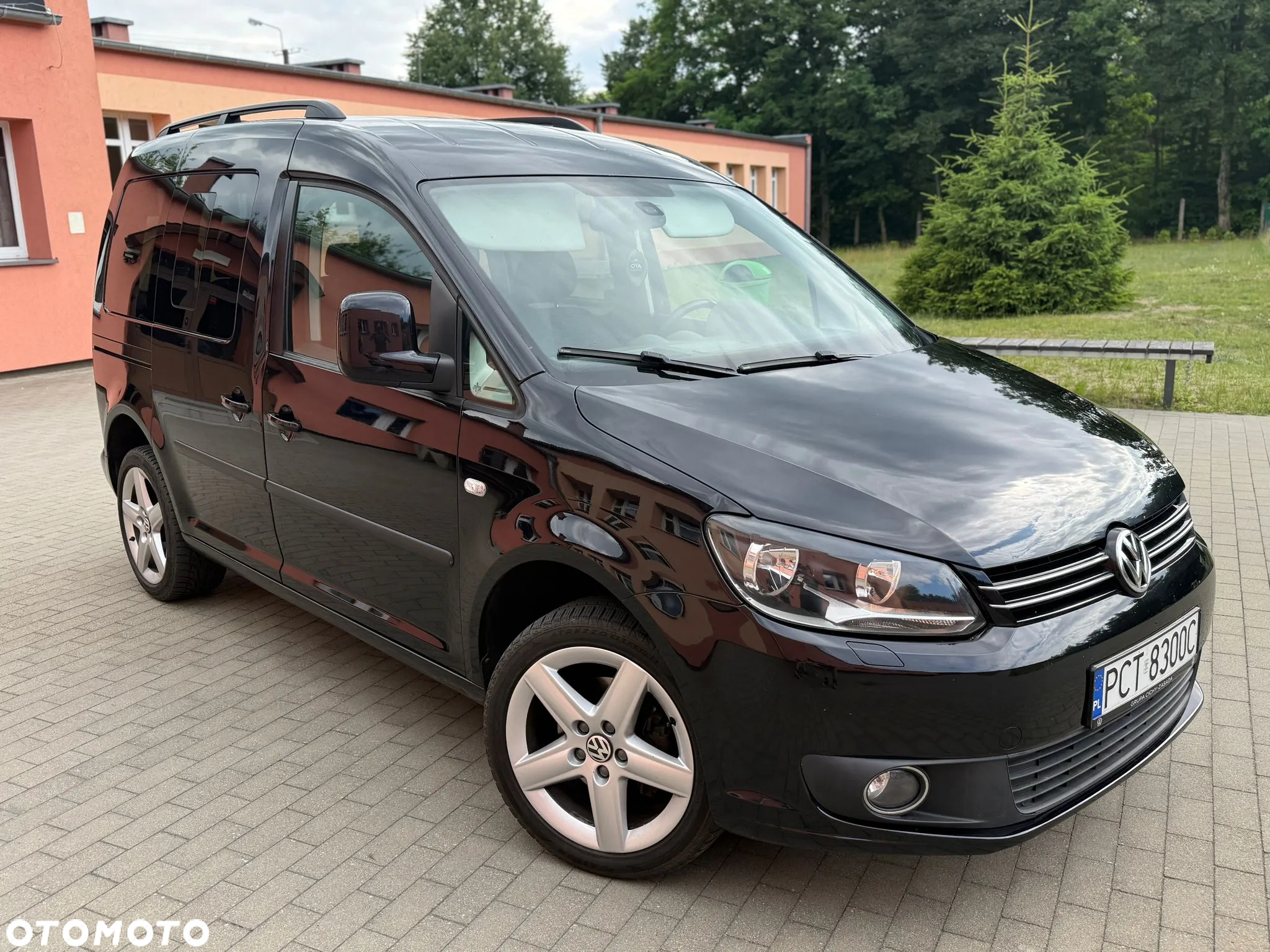 Volkswagen Caddy 1.6 TDI Highline - 2