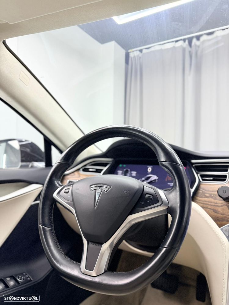 Tesla Model S 75D AWD - 18