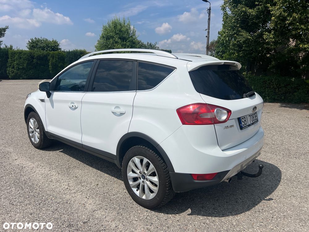 Ford Kuga 2.0 TDCi 2x4 Titanium - 3
