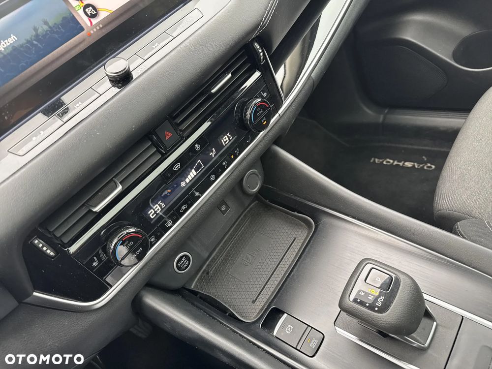 Nissan Qashqai 1.3 DIG-T MHEV N-Connecta Xtronic - 16