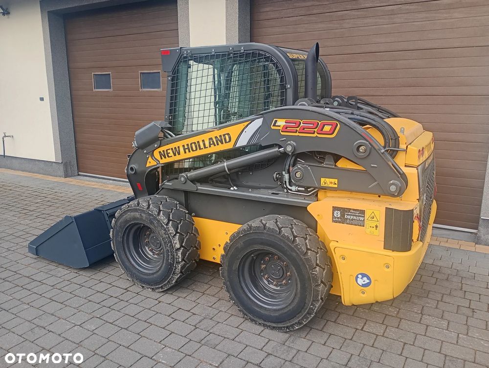 New Holland L220/2017rok/Bobcat/koparka/minikoparka/ładowarka/Miniładowarka - 2