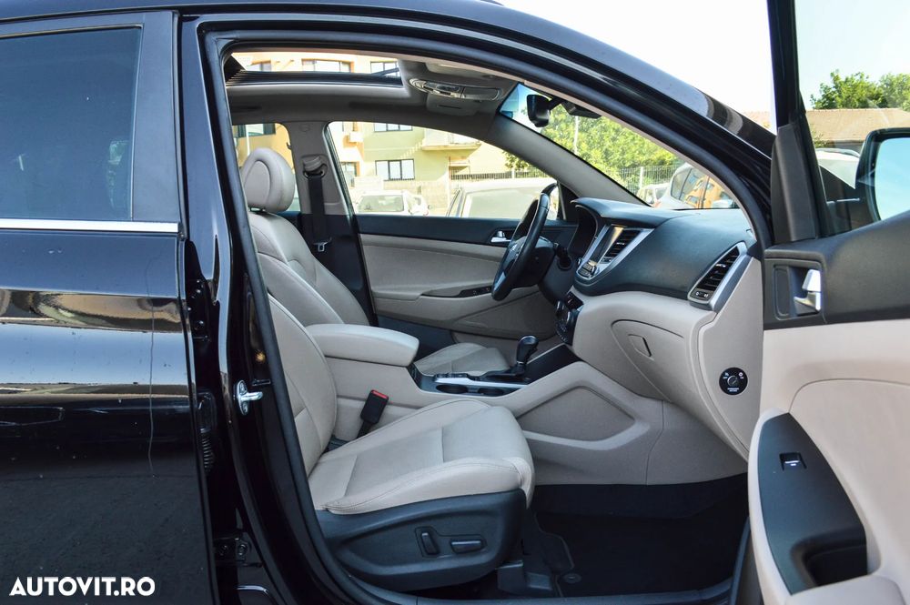 Hyundai Tucson blue 1.7 CRDi 2WD DCT Premium - 19