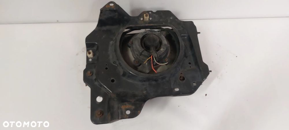 .  PRZOD PRZEDNIA LAMPA PRAWA ISUZU TROOPER - 4