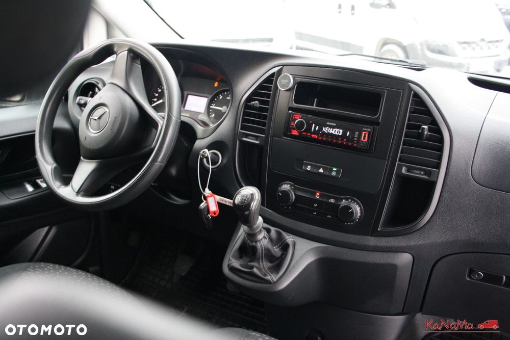 Mercedes-Benz VITO - 18
