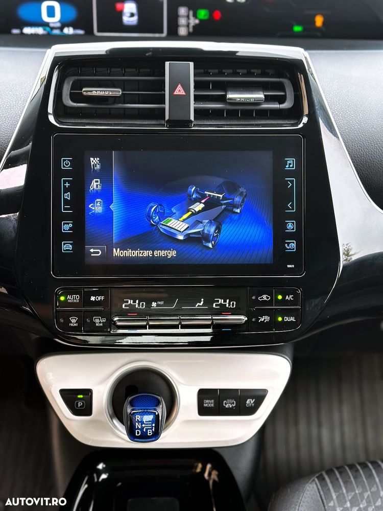 Toyota Prius 1.8 HSD Dynamic - 6