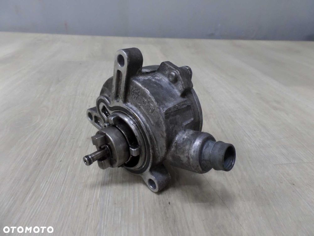 VOLVO XC90 I S80 II V70 III 2.4 D5 07-  POMPA PODCISNIENIA VACUM 30731825 - 1