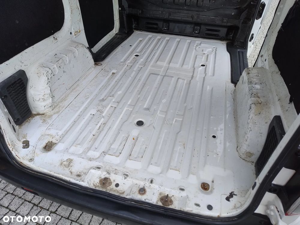 Nissan NV200 PO LIFT 1.5 DCI (90KM) 5-BIEGÓW FULL OPCJA KLIMA TEMPOMAT NAVI KAMERA STAN IDEALNY BEZWYPADKOWY SERWIS KM NIE MA RDZY ! ! ! - 18