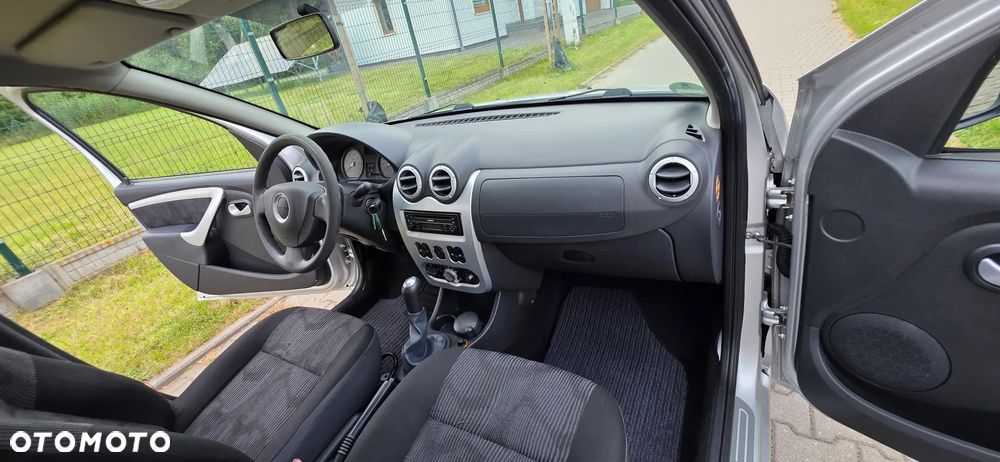 Dacia Sandero 1.6 MPI Laureate - 18