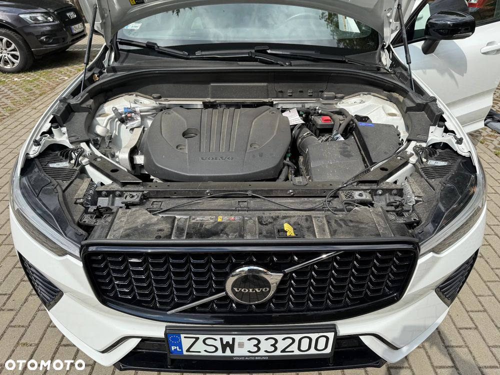 Volvo XC 60 B4 B R-Design - 12