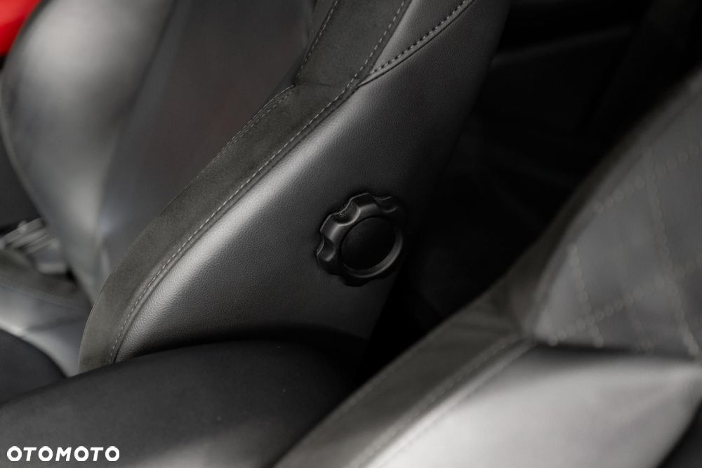 MINI John Cooper Works - 29