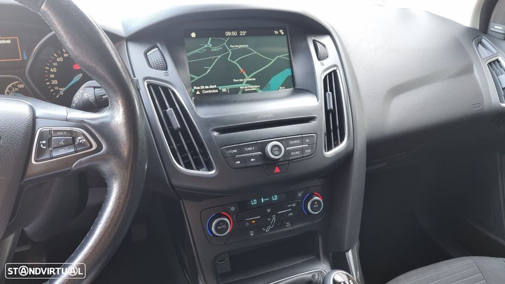 Ford Focus 1.5 TDCi ECOBlue Titanium - 7