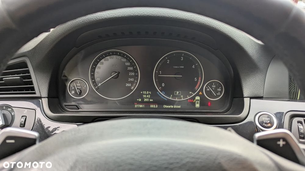 BMW Seria 5 520d Sport-Aut - 10