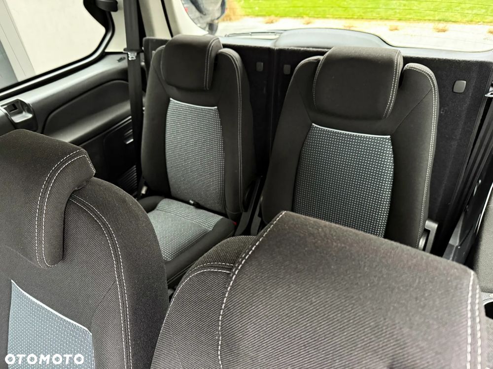 Ford Galaxy 2.0 Viva Titanium - 28