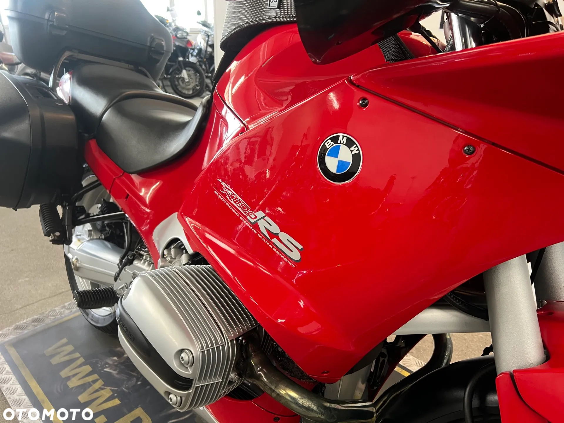 BMW R - 9