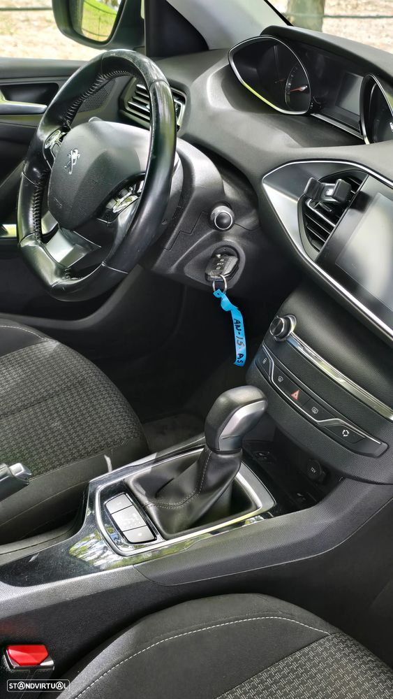 Peugeot 308 1.6 BlueHDi Allure EAT6 - 16