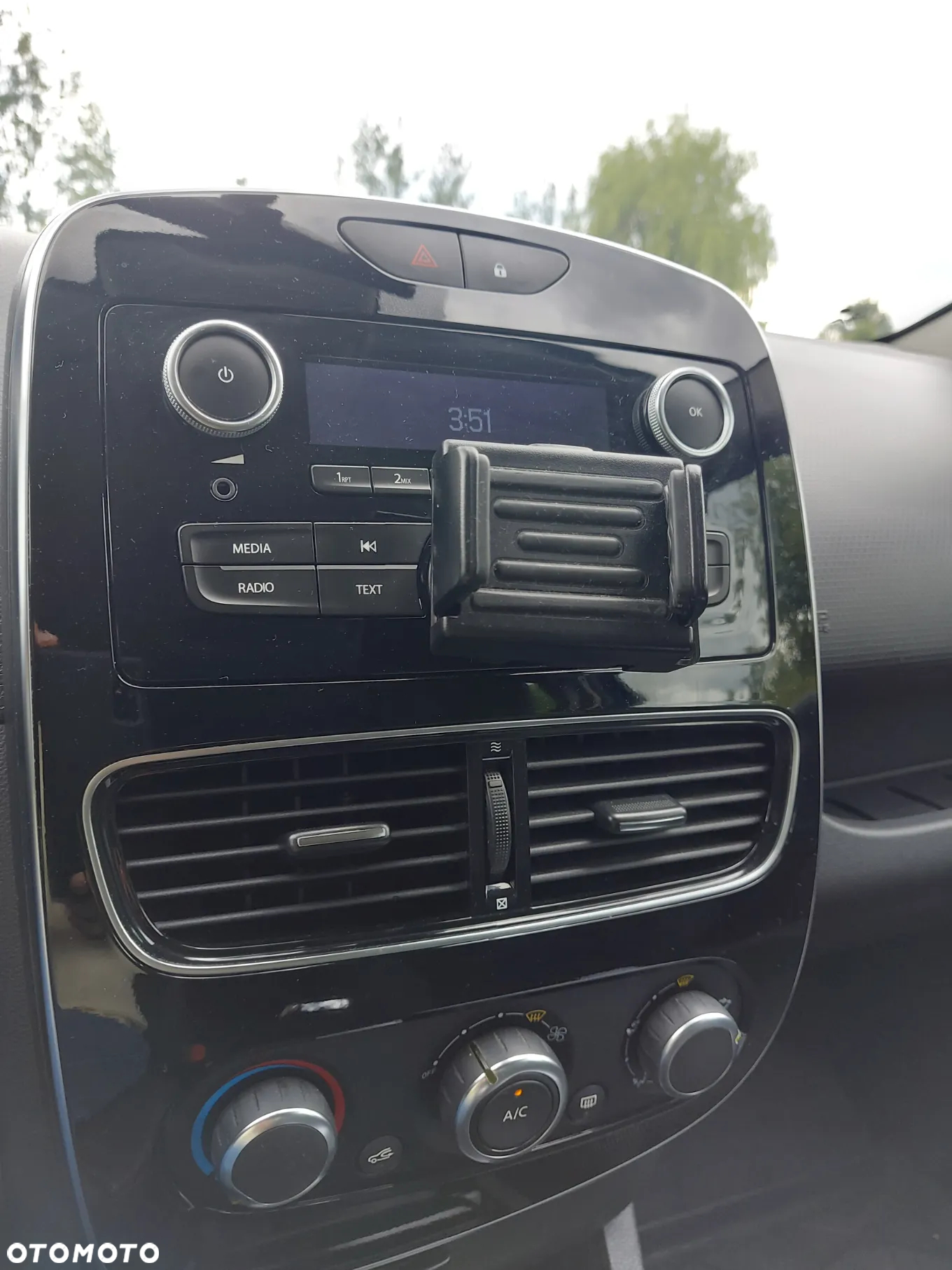 Renault Clio 1.2 16V Life - 15