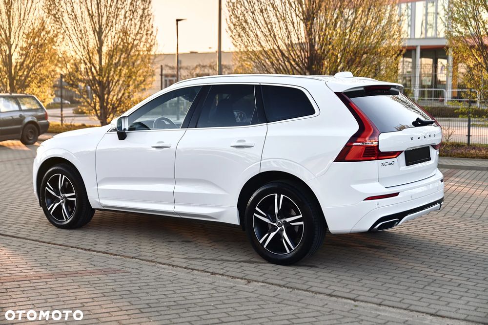 Volvo XC 60 D4 R-Design - 10