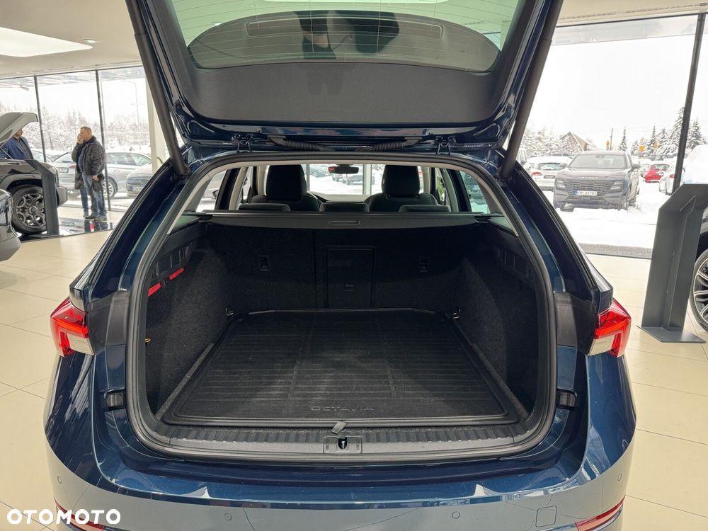 Skoda Octavia 2.0 TDI Style DSG - 17