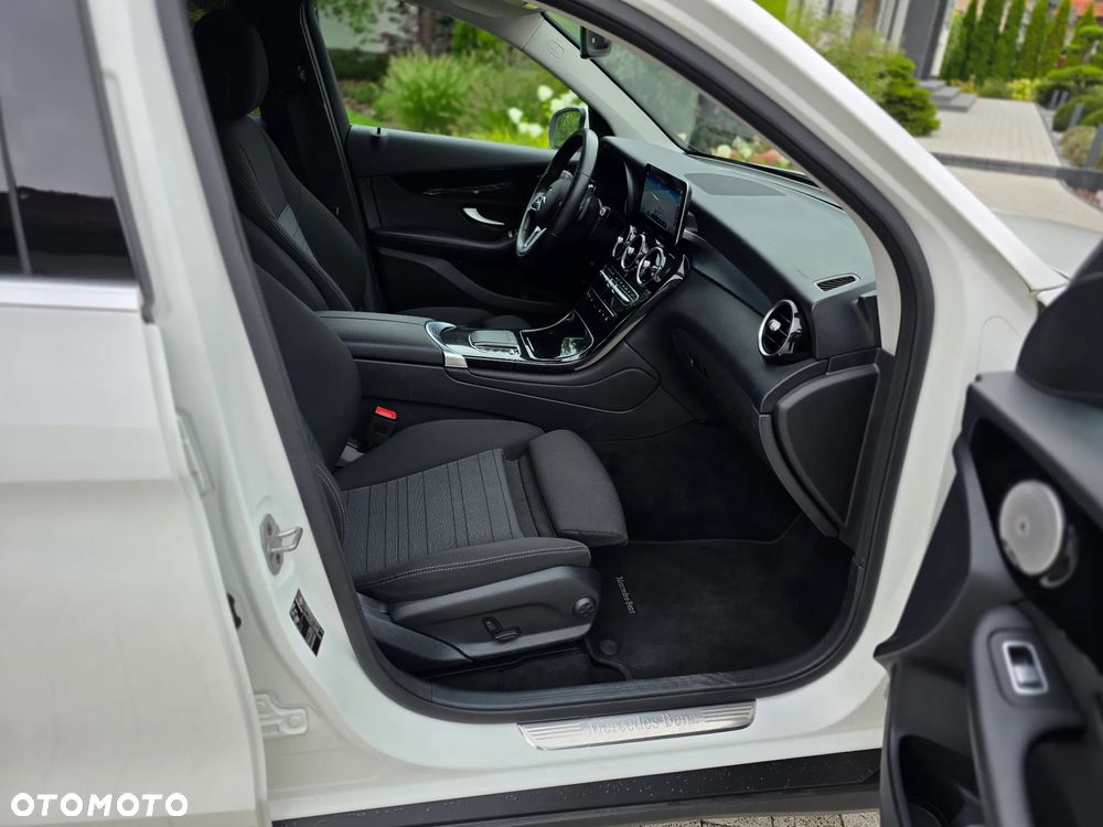 Mercedes-Benz GLC 220 d 4-Matic - 24