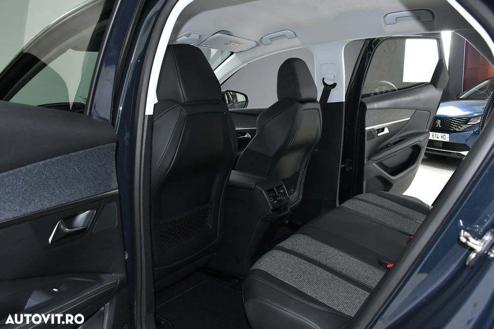 Peugeot 3008 PureTech 130 Stop & Start GPF EAT8 Allure - 7