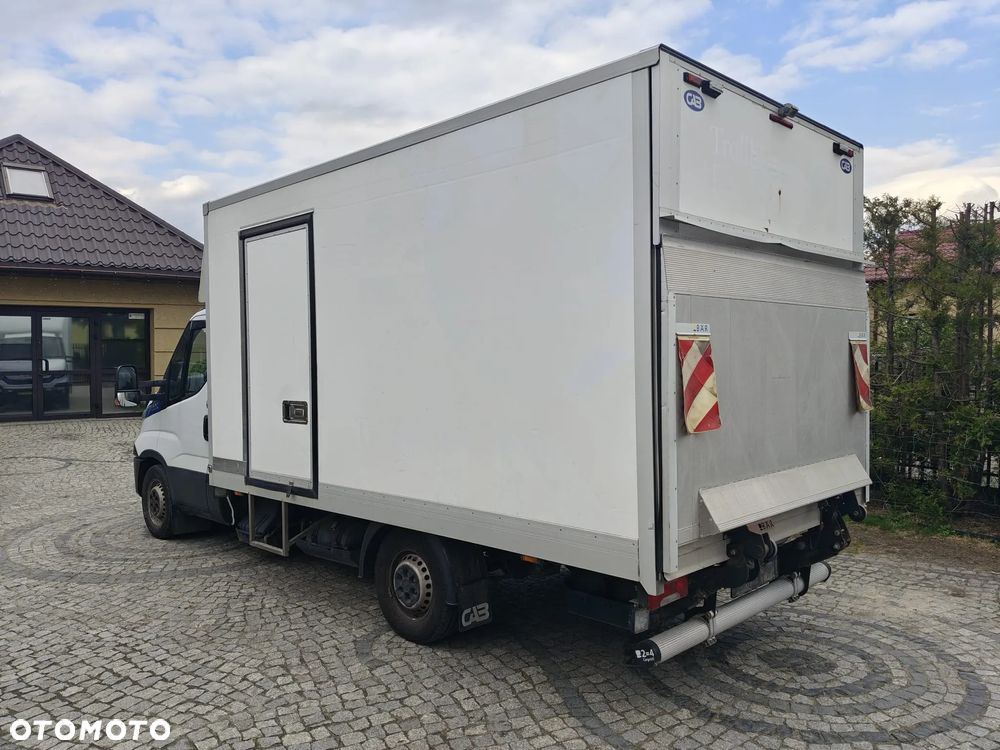 Iveco DAILY 35 3,0 CNG - 29