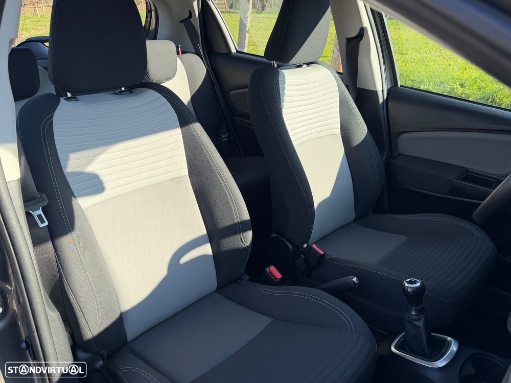 Toyota Yaris 1.0 VVT-i Comfort Plus - 39