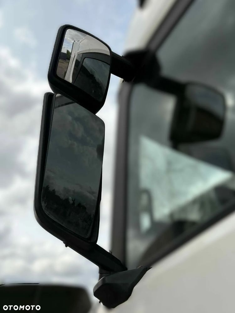 LUSTERKO LEWE/ PRAWE ORYGINAŁ SCANIA R500 2019R - 1
