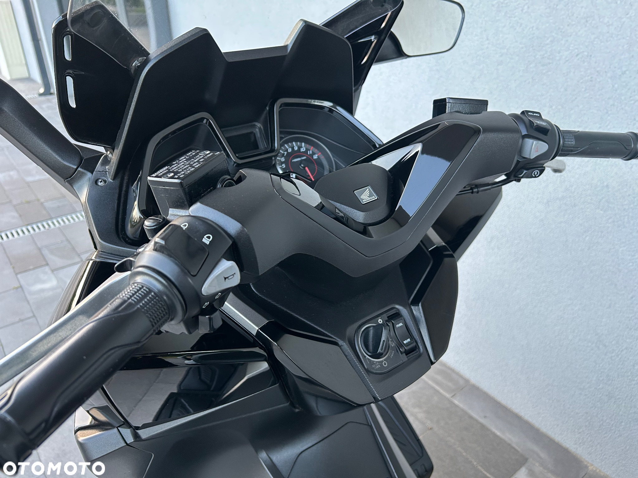 Honda NSS - 27