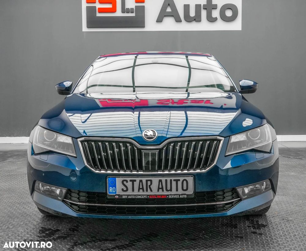 Skoda Superb 2.0 TDI DSG Style - 2