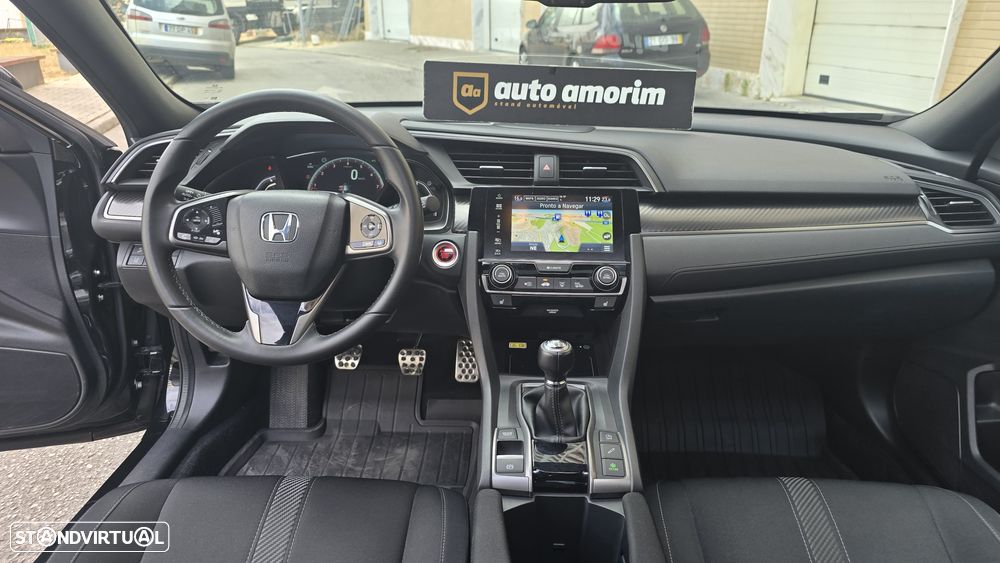 Honda Civic 1.5 i-VTEC Sport Plus - 24