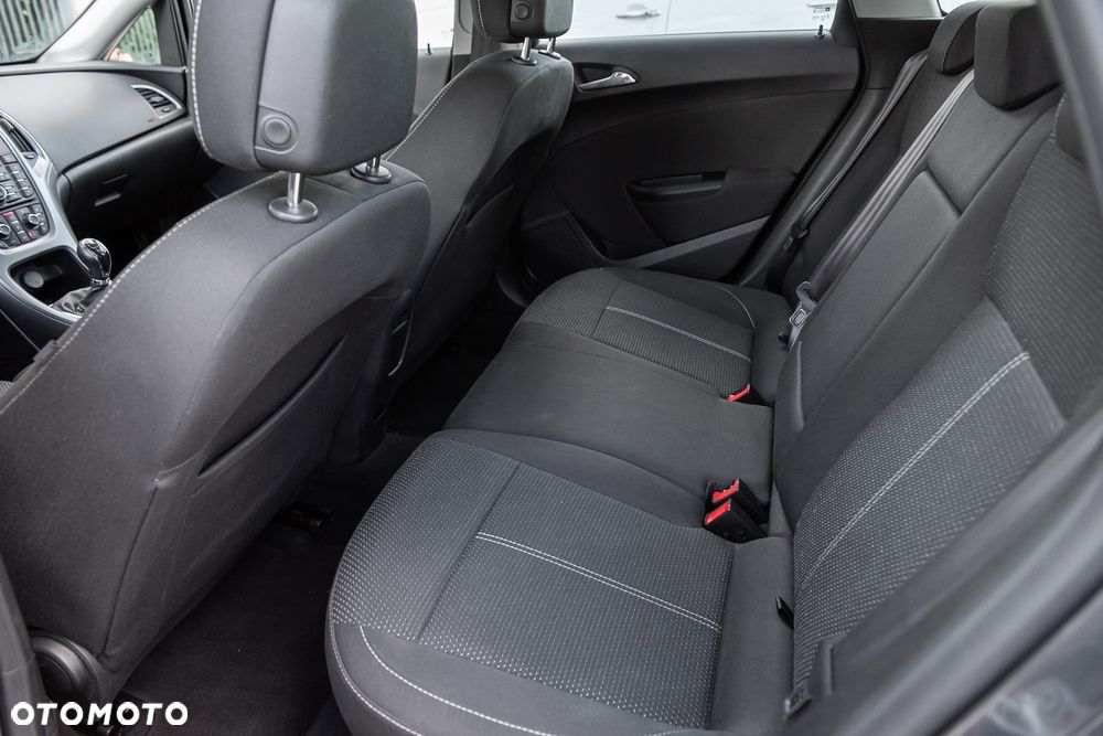 Opel Astra 1.6 CDTI Cosmo - 25