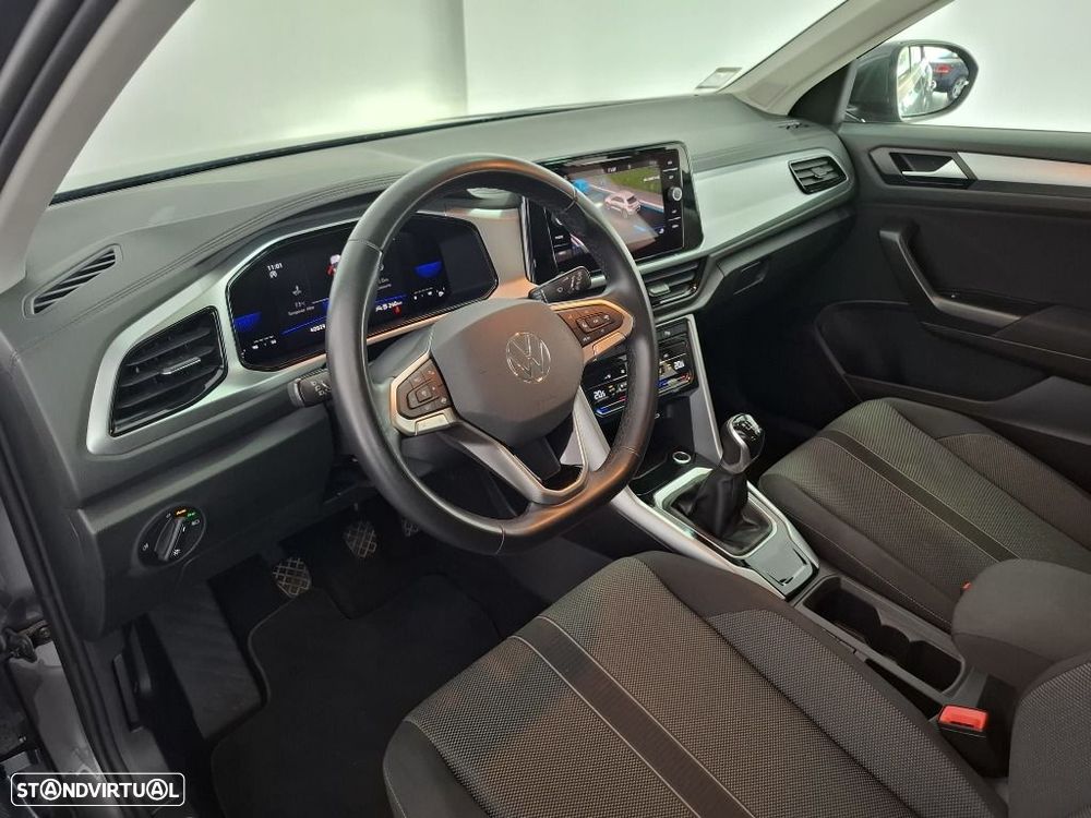 VW T-Roc 1.0 TSI Urban - 12