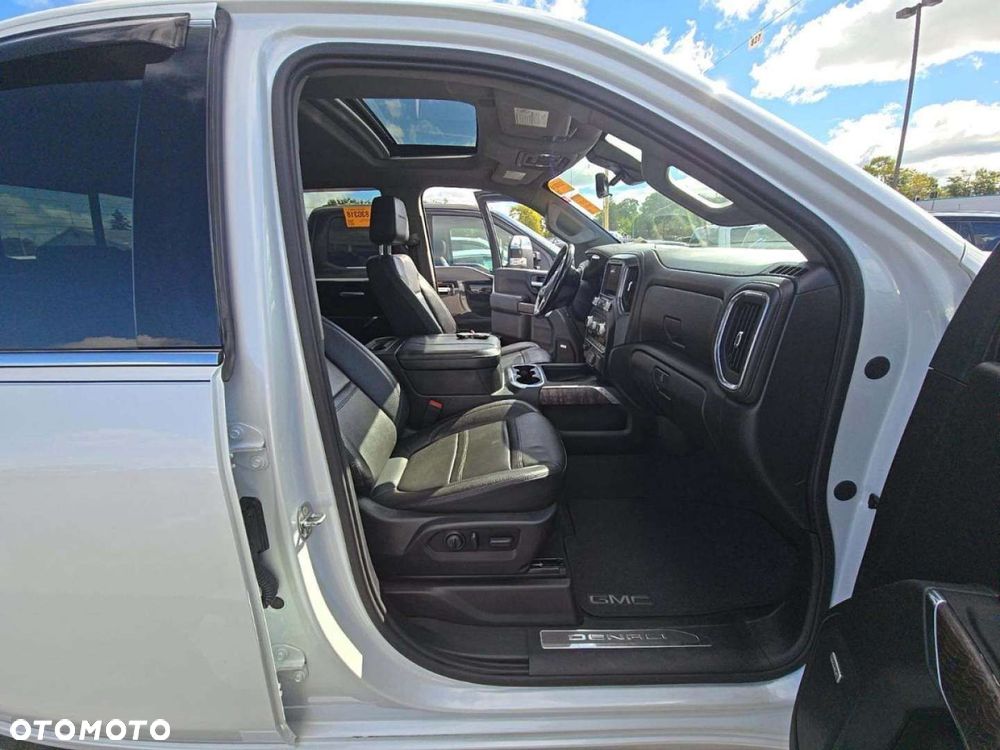 GMC Sierra - 16