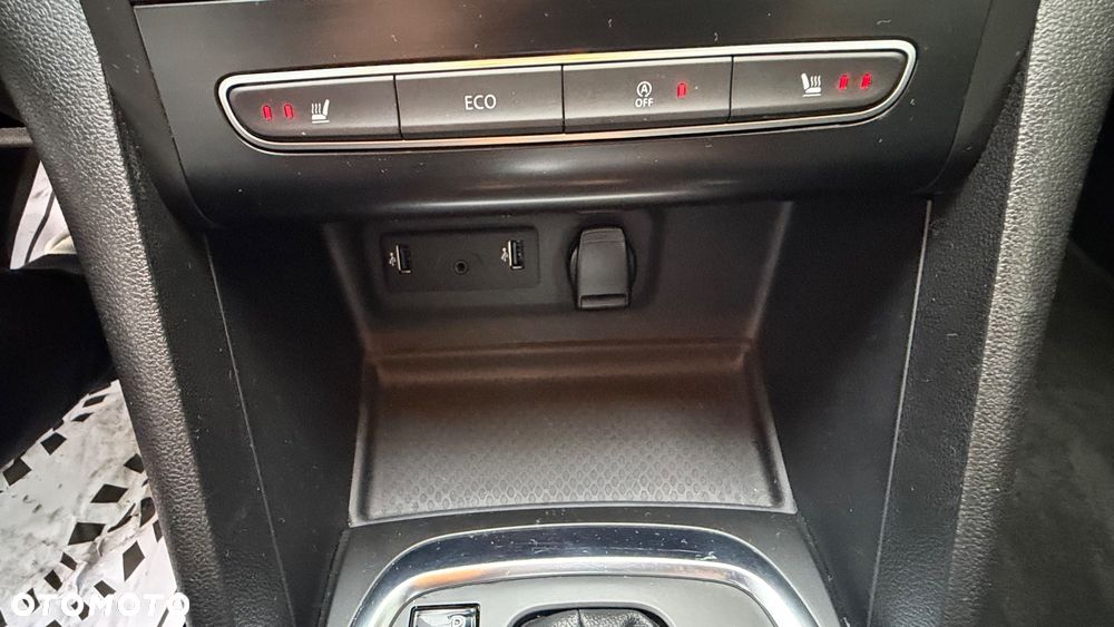 Renault Megane TCe 140 GPF EDC BUSINESS EDITION - 22