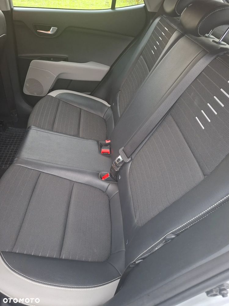 Kia Stonic - 6