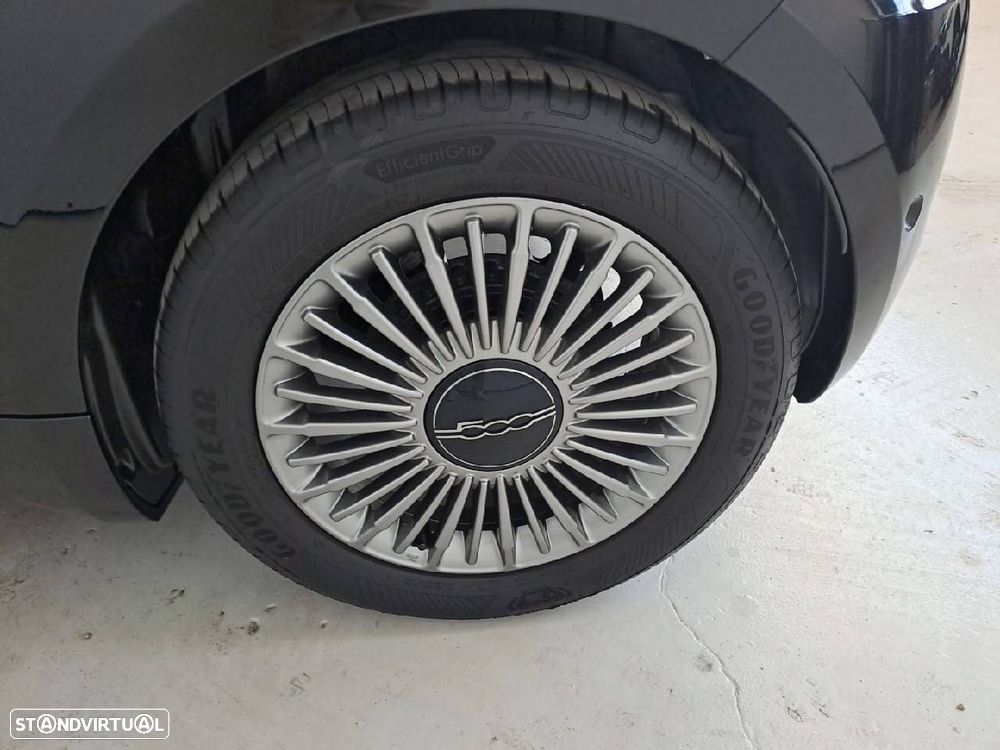 Fiat 500e 42 kWh - 11