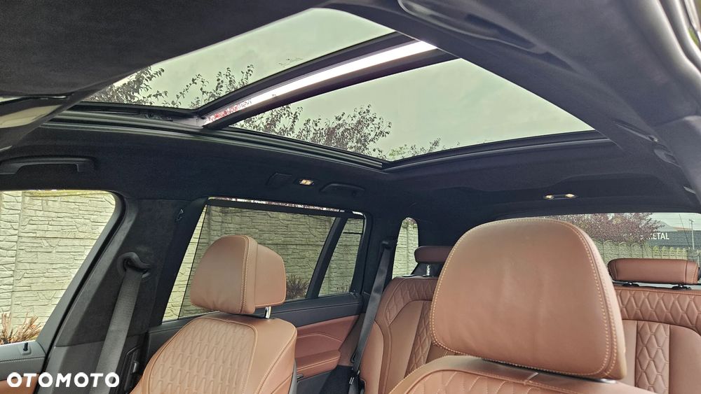 BMW X7 xDrive40d mHEV - 16