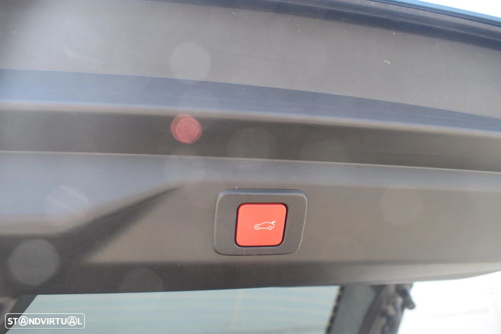 Peugeot 3008 Hybrid 145 e-DSC6 GT - 44