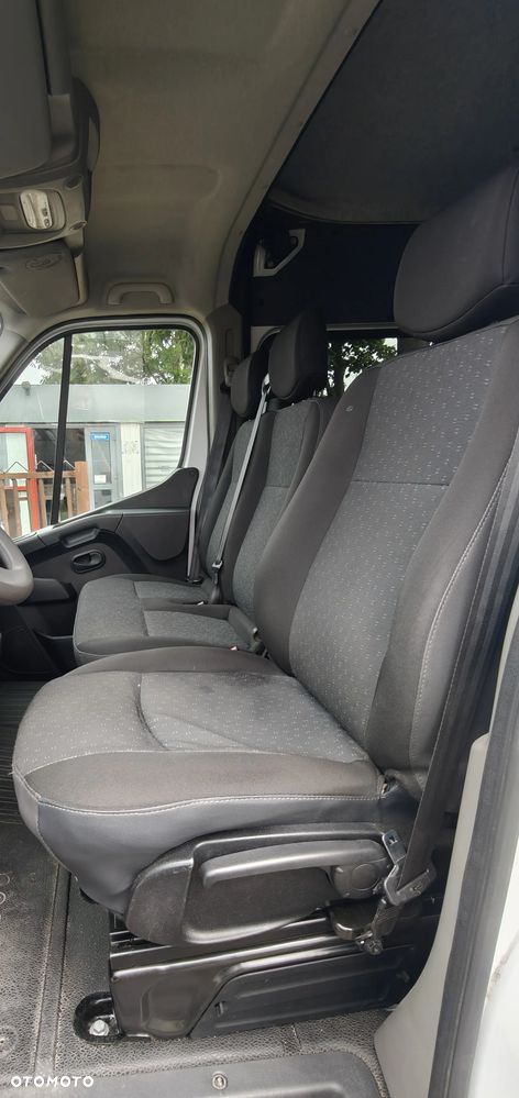 Renault Master  brygadówka 7 osób mały przebieg hak klima nawigacja tempomat - 14