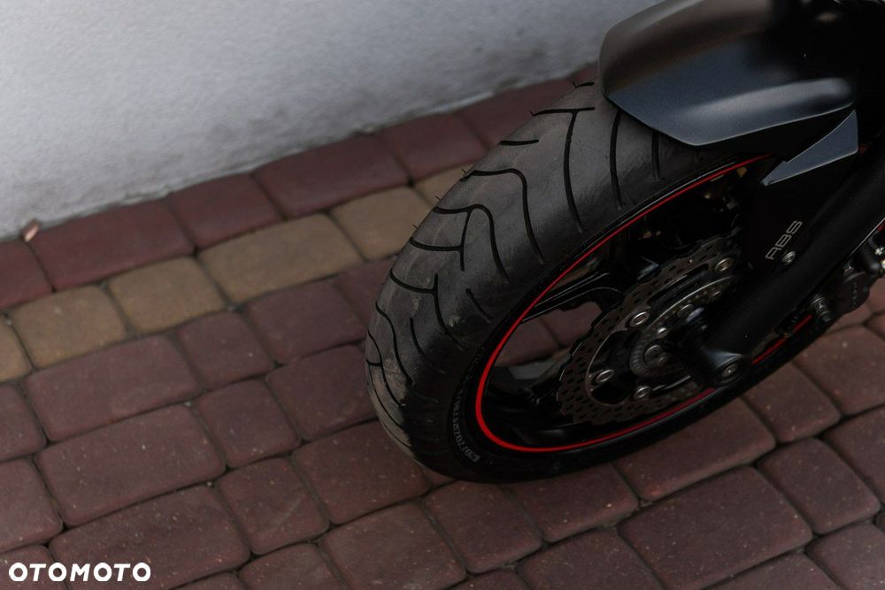 Kawasaki ER - 7